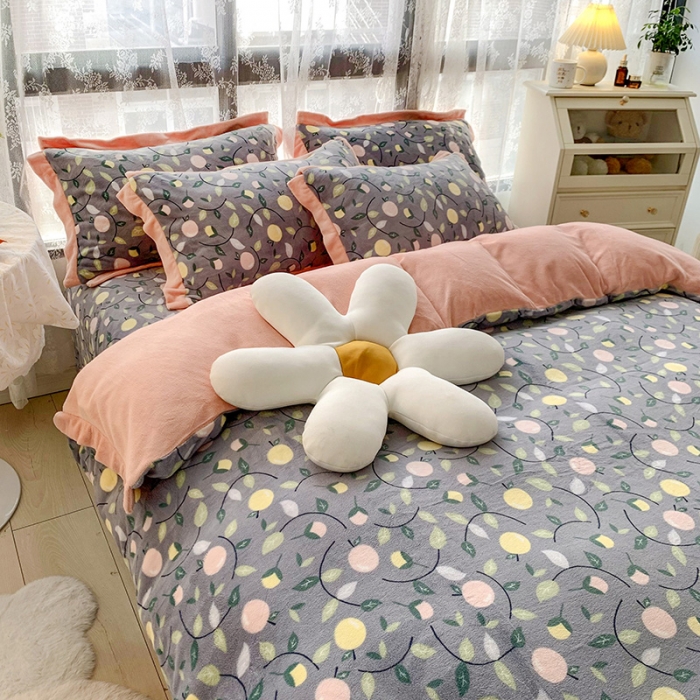 91家纺网 家纺一手货源 找家纺 金爱家 2021新款高克重牛奶绒四件套 缤纷世界