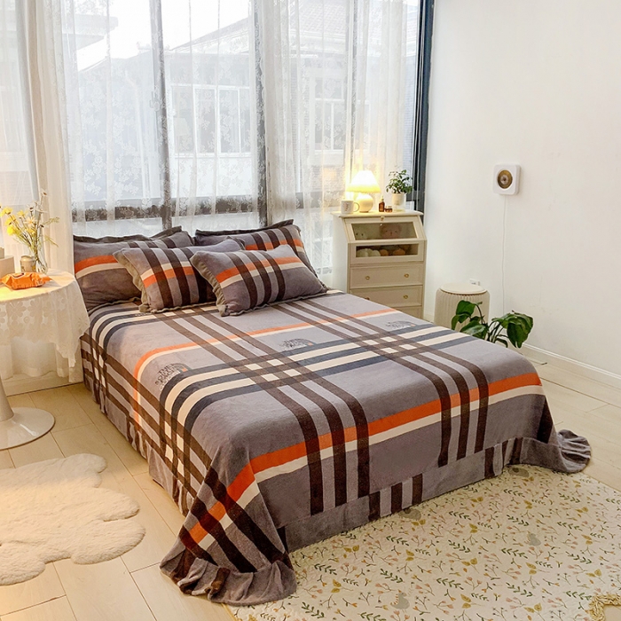 91家纺网 家纺一手货源 找家纺 金爱家 2021新款高克重牛奶绒四件套 大格蓝灰