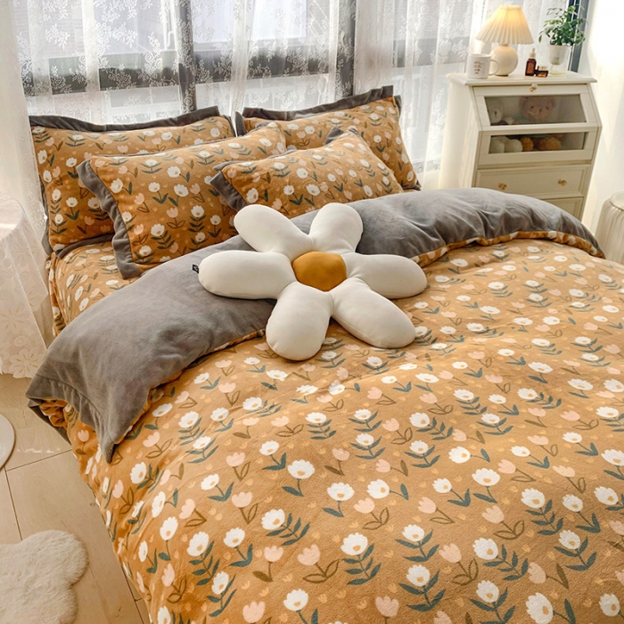 91家纺网 家纺一手货源 找家纺 金爱家 2021新款高克重牛奶绒四件套 花间物语