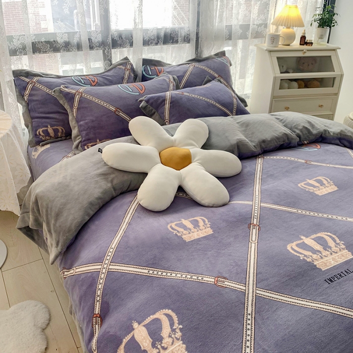 91家纺网 家纺一手货源 找家纺 金爱家 2021新款高克重牛奶绒四件套 皇冠紫