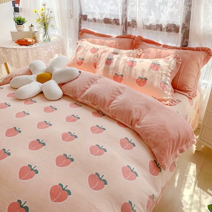 91家纺网 家纺一手货源 找家纺 金爱家 2021新款高克重牛奶绒四件套 蜜桃