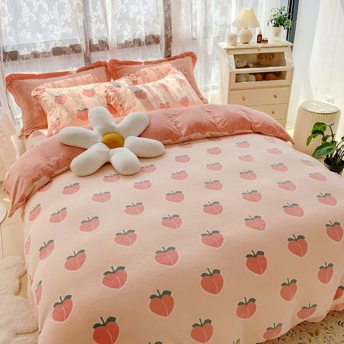 91家纺网 家纺一手货源 找家纺 金爱家 2021新款高克重牛奶绒四件套 蜜桃