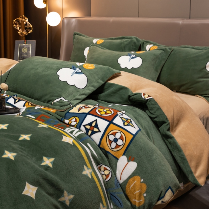 91家纺网 家纺一手货源 找家纺 芯贝儿2021轻奢简约加厚牛奶绒保暖四件套法莱宝宝绒被套 梦伴绿