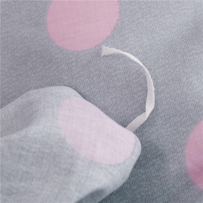 91家纺网 家纺一手货源 找家纺 纽缦 2021新款上下边单层单被套 粉波点