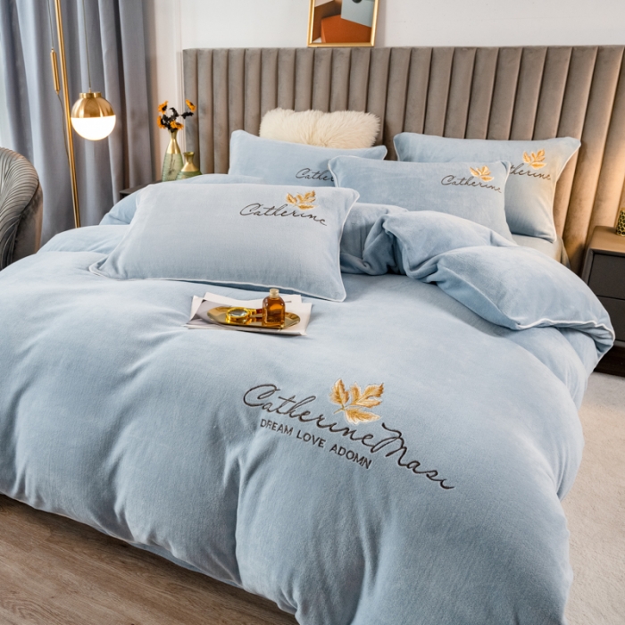 91家纺网 家纺一手货源 找家纺 （总）慕尚 2022新款高克重牛奶绒刺绣四件套