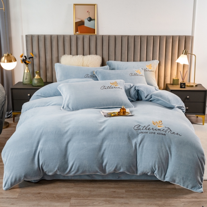 91家纺网 家纺一手货源 找家纺 （总）慕尚 2022新款高克重牛奶绒刺绣四件套