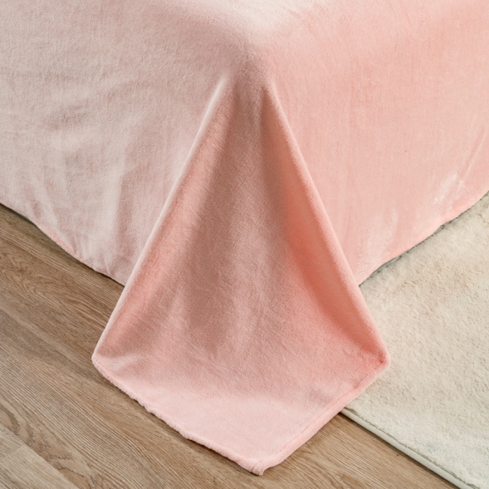 91家纺网 家纺一手货源 找家纺 慕尚 2022新款高克重牛奶绒刺绣四件套 洛卡-温馨玉