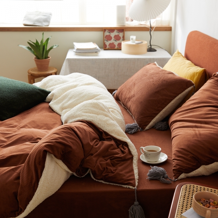 91家纺网 家纺一手货源 找家纺 六巷胡同  2021新款复古轻奢风意大利灯芯绒四件套 可可咖