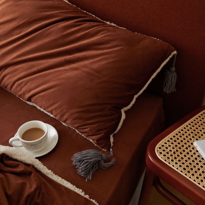 91家纺网 家纺一手货源 找家纺 六巷胡同  2021新款复古轻奢风意大利灯芯绒四件套 可可咖