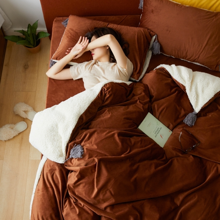 91家纺网 家纺一手货源 找家纺 六巷胡同  2021新款复古轻奢风意大利灯芯绒四件套 可可咖