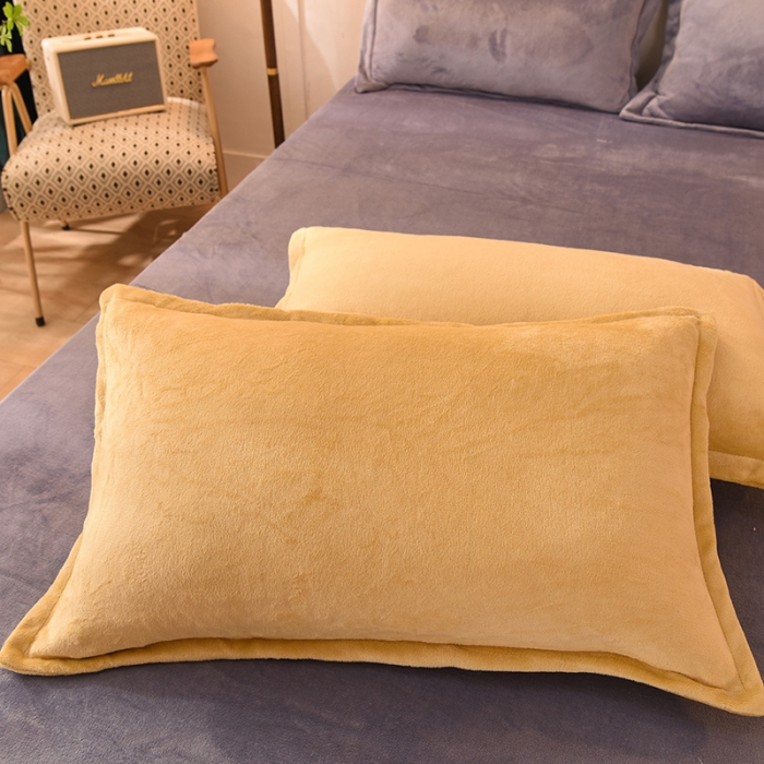 91家纺网 家纺一手货源 找家纺 艾米家居  2021新款纯色拼色牛奶绒系列四件套 黄+灰