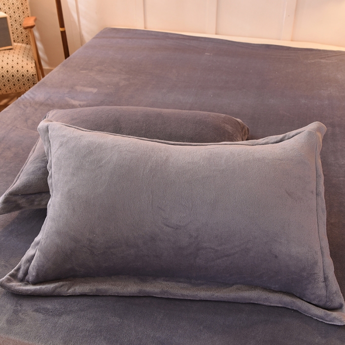 91家纺网 家纺一手货源 找家纺 艾米家居  2021新款纯色拼色牛奶绒系列四件套 灰