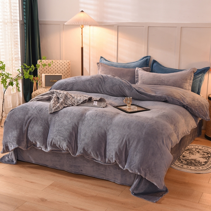 91家纺网 家纺一手货源 找家纺 艾米家居  2021新款纯色拼色牛奶绒系列四件套 灰