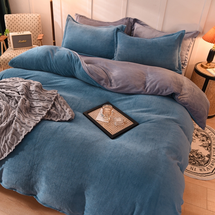 91家纺网 家纺一手货源 找家纺 艾米家居  2021新款纯色拼色牛奶绒系列四件套 蓝+灰