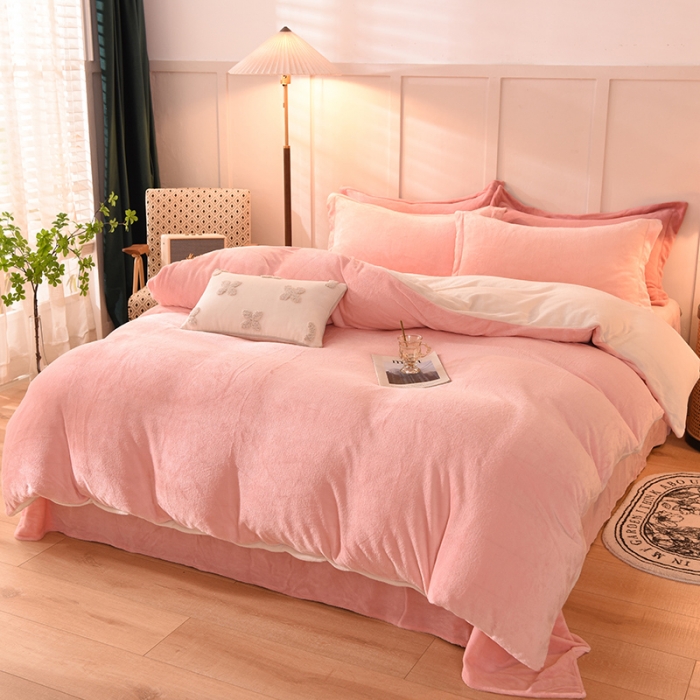 91家纺网 家纺一手货源 找家纺 艾米家居  2021新款纯色拼色牛奶绒系列四件套 玉色+白