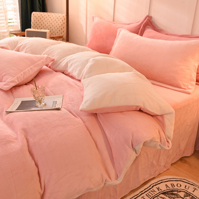 91家纺网 家纺一手货源 找家纺 艾米家居  2021新款纯色拼色牛奶绒系列四件套 玉色+白