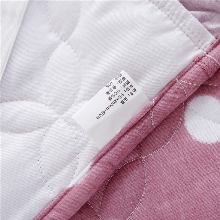 91家纺网 家纺一手货源 找家纺 纽缦 2021新款上下边单件夹棉床裙 甜点日记