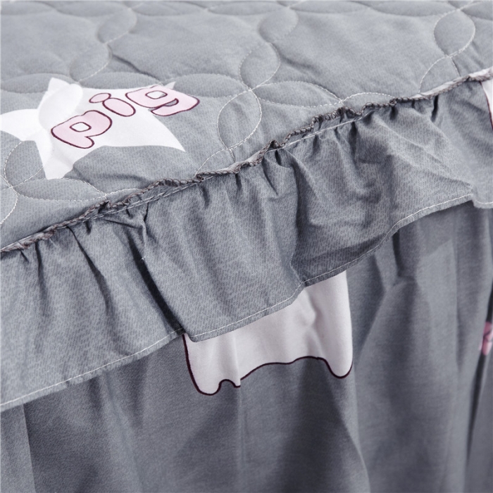 91家纺网 家纺一手货源 找家纺 纽缦 2021新款上下边单件夹棉床裙 小猪宝宝