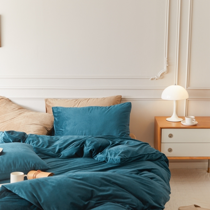 91家纺网 家纺一手货源 找家纺 2021高克重北欧风牛奶绒天鹅绒法莱绒四件套 文艺蓝+卡其