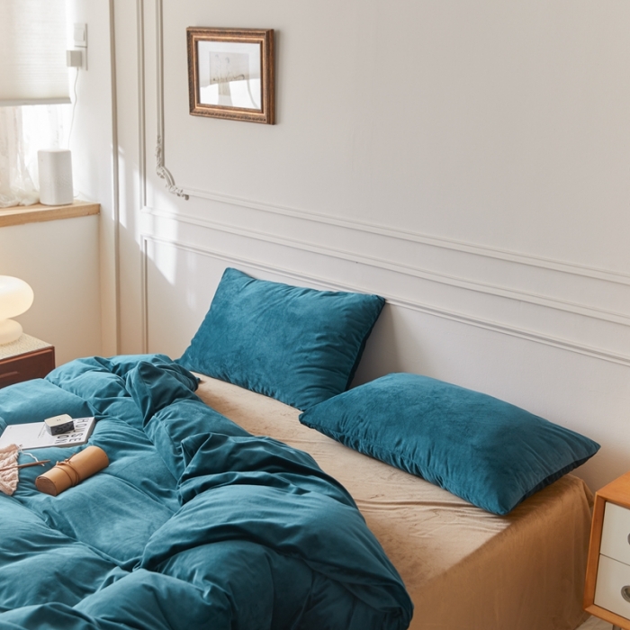 91家纺网 家纺一手货源 找家纺 2021高克重北欧风牛奶绒天鹅绒法莱绒四件套 文艺蓝+卡其