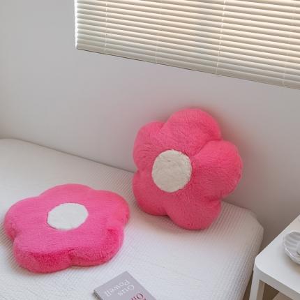 希诺 2021新款ins仿兔毛花朵记忆棉坐垫抱枕北欧风民宿风可拆洗 芭比粉