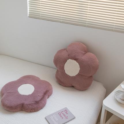 希诺 2021新款ins仿兔毛花朵记忆棉坐垫抱枕北欧风民宿风可拆洗 豆沙粉