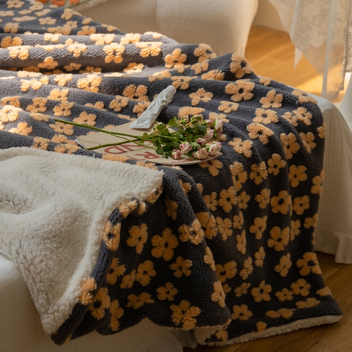 91家纺网 家纺一手货源 找家纺 （总）圆岛家纺  新款定制款文艺提花羊羔绒保暖毛毯小花系列