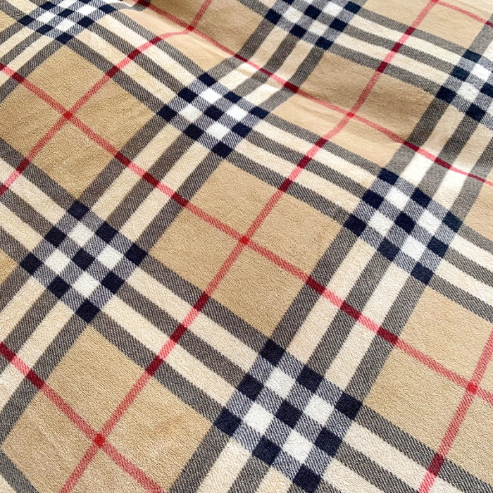 91家纺网 家纺一手货源 找家纺 金爱家 2021新款250克牛奶绒四件套 巴宝莉