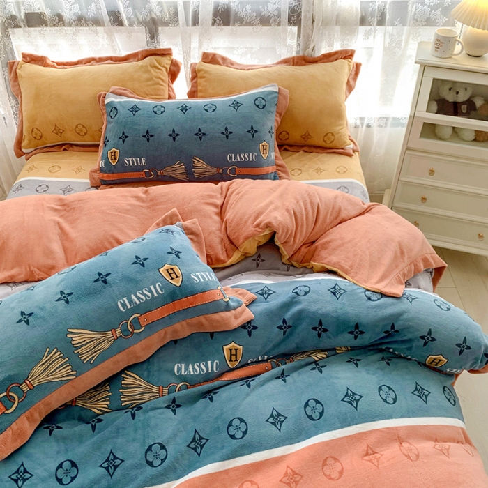 91家纺网 家纺一手货源 找家纺 金爱家 2021新款250克牛奶绒四件套 多彩