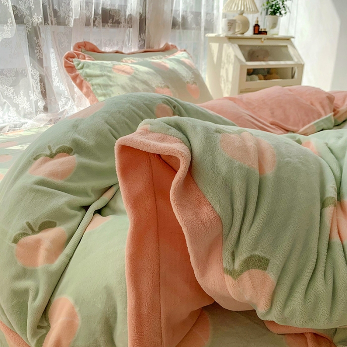 91家纺网 家纺一手货源 找家纺 金爱家 2021新款250克牛奶绒四件套 蜜桃绿