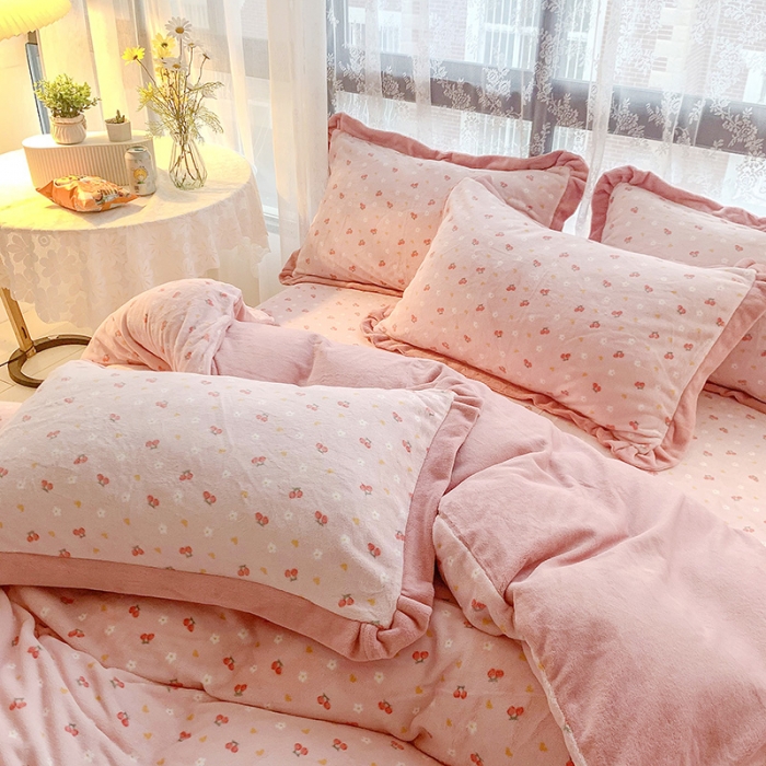 91家纺网 家纺一手货源 找家纺 金爱家 2021新款250克牛奶绒四件套 樱花草