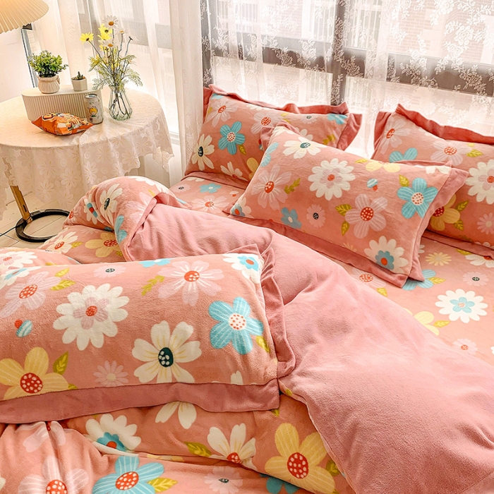 91家纺网 家纺一手货源 找家纺 金爱家 2021新款250克牛奶绒四件套 蓓蕾粉