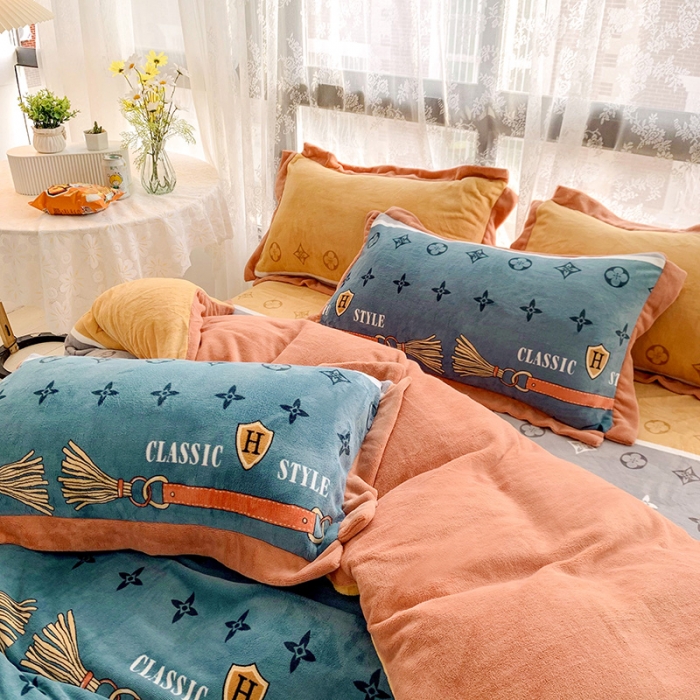 91家纺网 家纺一手货源 找家纺 金爱家 2021新款250克牛奶绒四件套 多彩