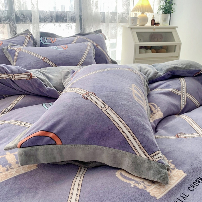 91家纺网 家纺一手货源 找家纺 金爱家 2021新款250克牛奶绒四件套 皇冠紫