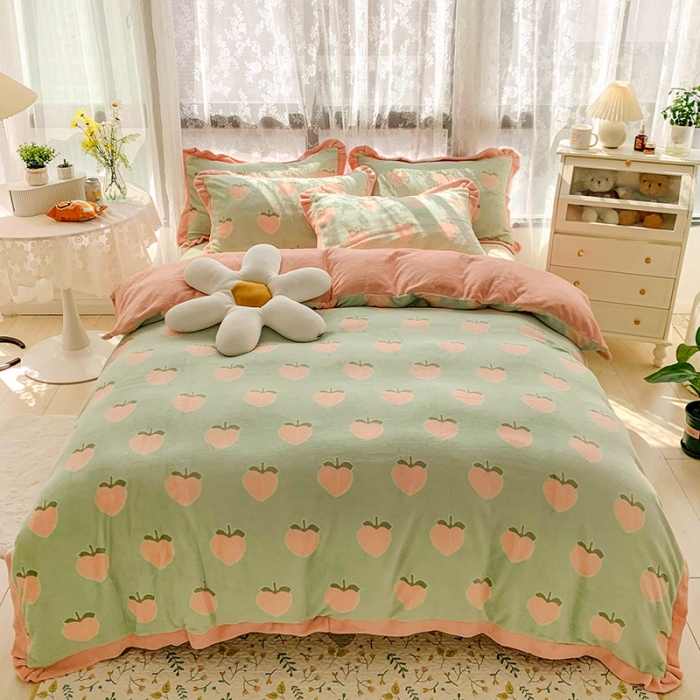 91家纺网 家纺一手货源 找家纺 金爱家 2021新款250克牛奶绒四件套 蜜桃绿