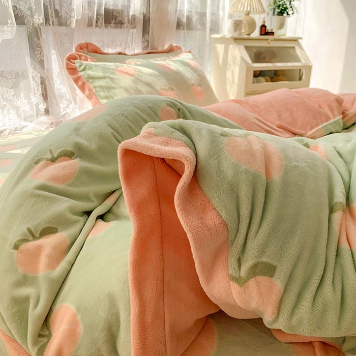 91家纺网 家纺一手货源 找家纺 金爱家 2021新款250克牛奶绒四件套 蜜桃绿