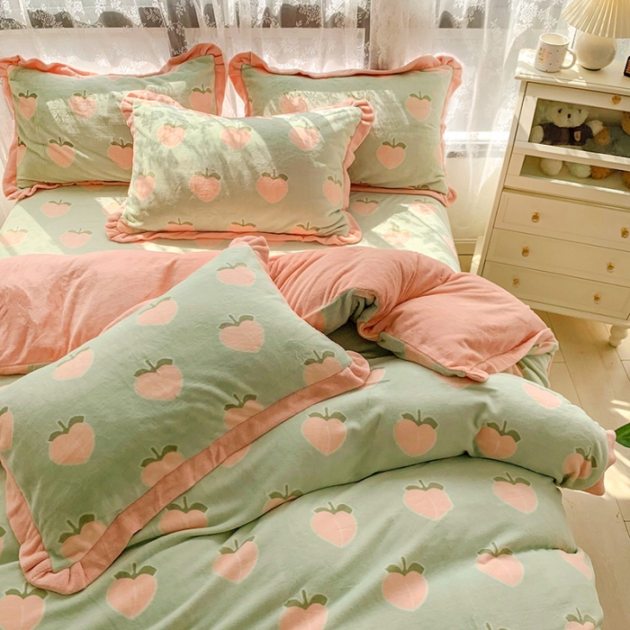 91家纺网 家纺一手货源 找家纺 金爱家 2021新款250克牛奶绒四件套 蜜桃绿