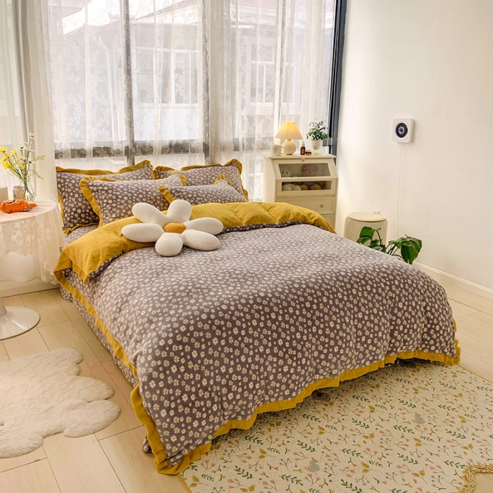 91家纺网 家纺一手货源 找家纺 金爱家 2021新款250克牛奶绒四件套 小雏菊灰