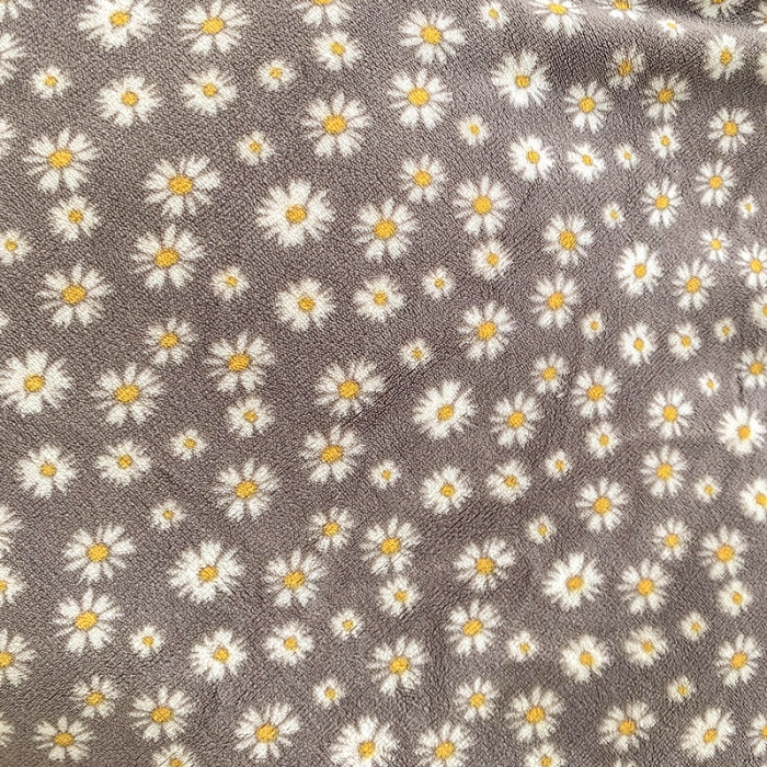 91家纺网 家纺一手货源 找家纺 金爱家 2021新款250克牛奶绒四件套 小雏菊灰