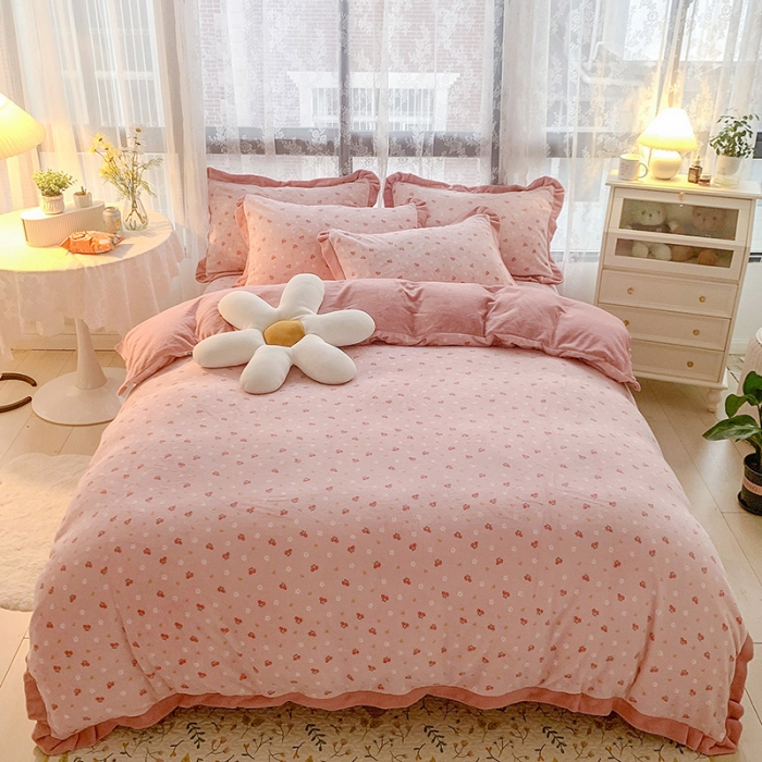 91家纺网 家纺一手货源 找家纺 金爱家 2021新款250克牛奶绒四件套 樱花草