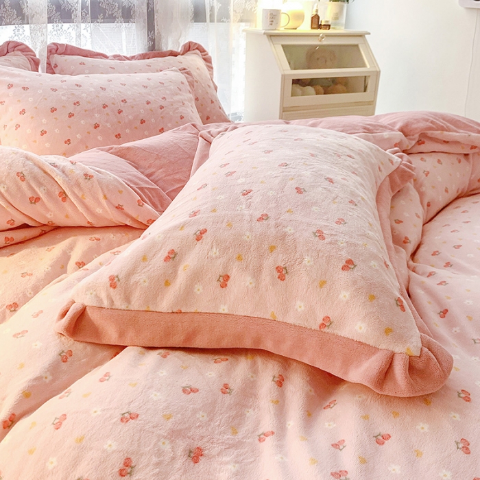 91家纺网 家纺一手货源 找家纺 金爱家 2021新款250克牛奶绒四件套 樱花草