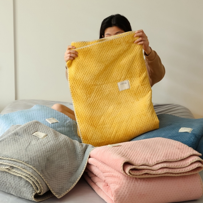 91家纺网 家纺一手货源 找家纺 （总）爆款 加厚牛奶绒夹棉毛毯夹棉毯 星星毯