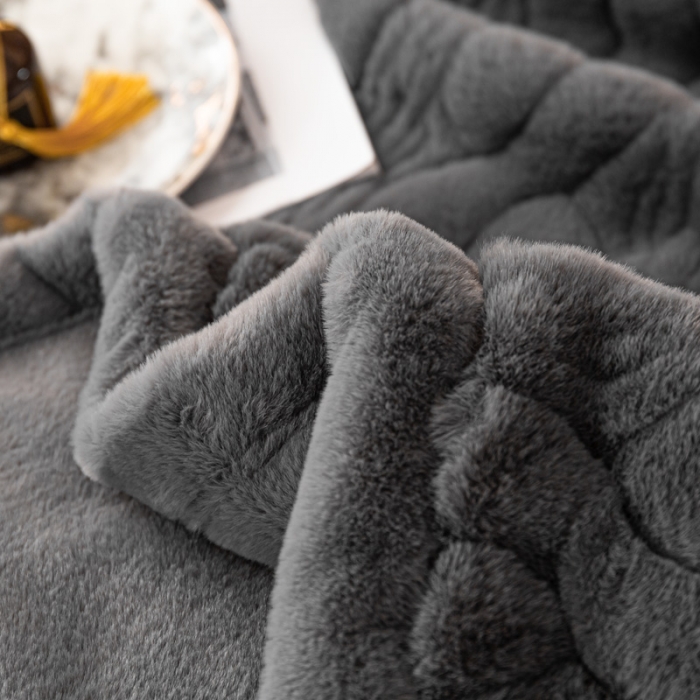 91家纺网 家纺一手货源 找家纺 凯轩毛毛毯毯子 仿裘皮毛毛毯毯子 绅士灰