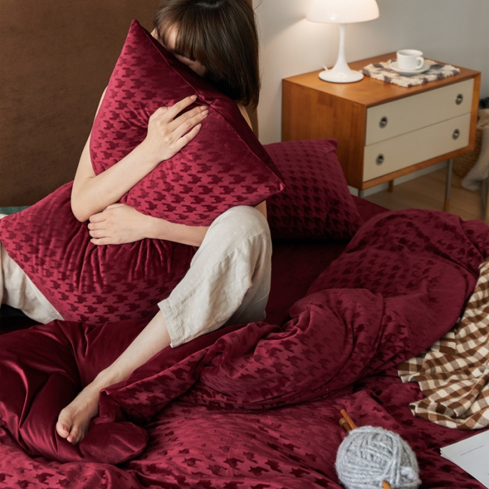 91家纺网 家纺一手货源 找家纺 （总）梦享生活家居 2021新款天鹅绒轻奢千鸟格四件套