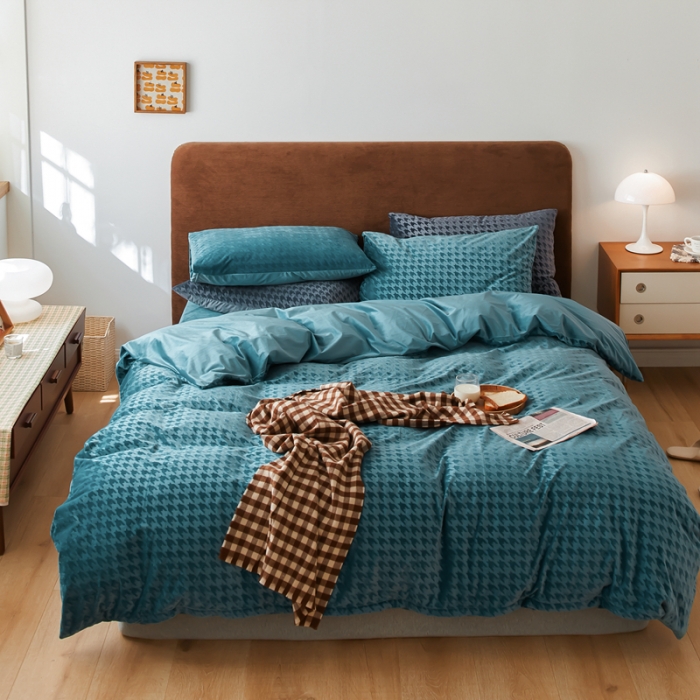 91家纺网 家纺一手货源 找家纺 梦享生活家居 2021新款天鹅绒轻奢千鸟格四件套 海蓝色