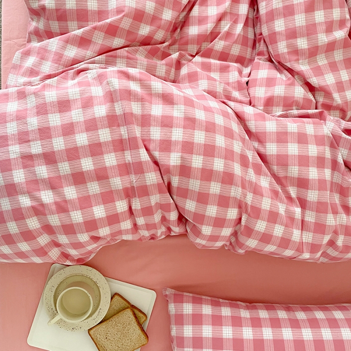 91家纺网 家纺一手货源 找家纺 梦享生活家居 2021新款水洗棉色织全棉四件套 晓月格粉