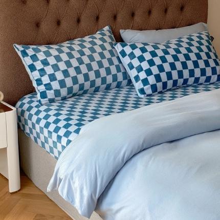 91家纺网 家纺一手货源 找家纺 (总）风向标 新款针织婴儿绒棋盘格床笠款四件套