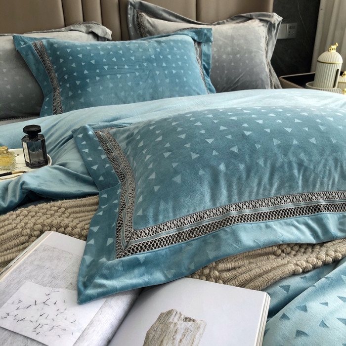 91家纺网 家纺一手货源 找家纺 榻尚家居 2021新款爱丽丝纯色浮雕婴肤绒四件套 爱丽丝-绿