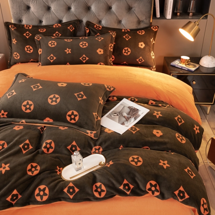 91家纺网 家纺一手货源 找家纺 上尚居 2022新款加厚保暖牛奶绒四件套 时尚经典咖