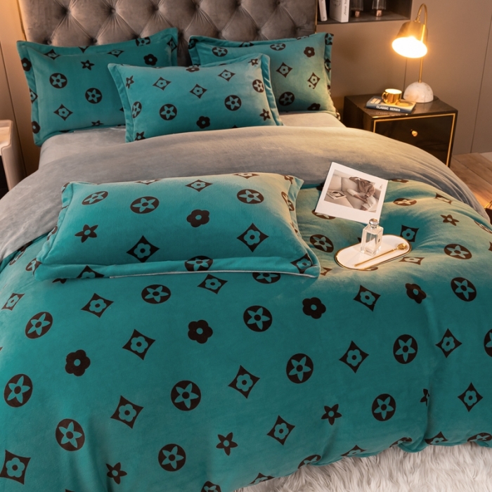 91家纺网 家纺一手货源 找家纺 上尚居 2022新款加厚保暖牛奶绒四件套 时尚经典绿